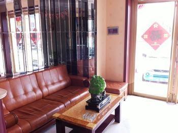 Penglai Yi Jia Express Hotel ภายนอก รูปภาพ